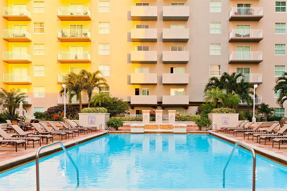 Camden Brickell Apartments Майами Экстерьер фото