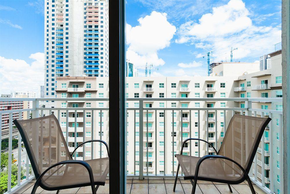 Camden Brickell Apartments Майами Экстерьер фото